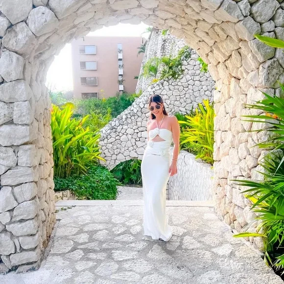 AMAZING MAE White Floral Cutout Maxi Dress - Picture 5 of 6